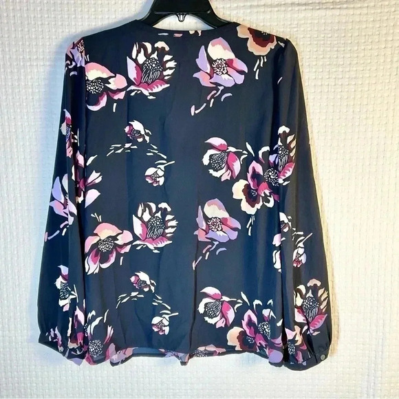 J. Crew LOT OF TWO Sz 10 Sheer V-Neck Tops Popover White & Blue Floral TINY FLAW - Picture 10 of 16